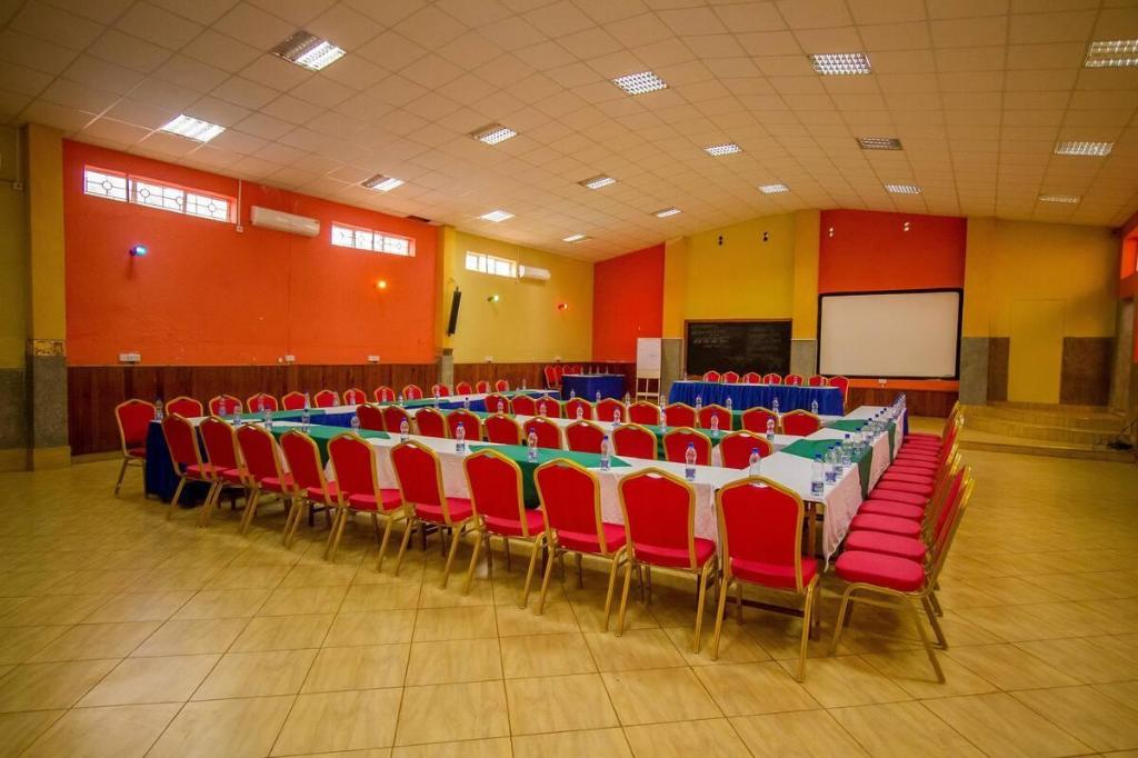 Conferencing at Royal Hotel – Where Business Meets Excellence